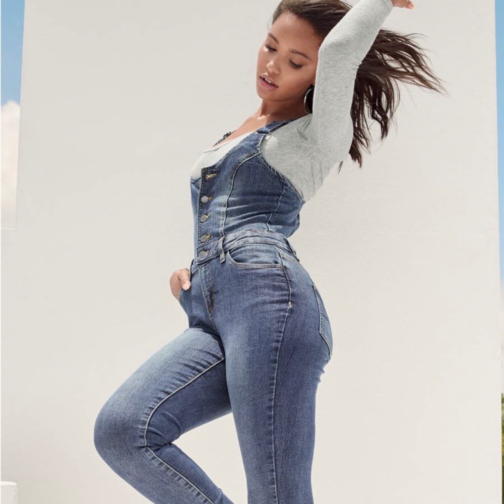 NWOT Venus Denim Overall Style Jumpsuit Size 2